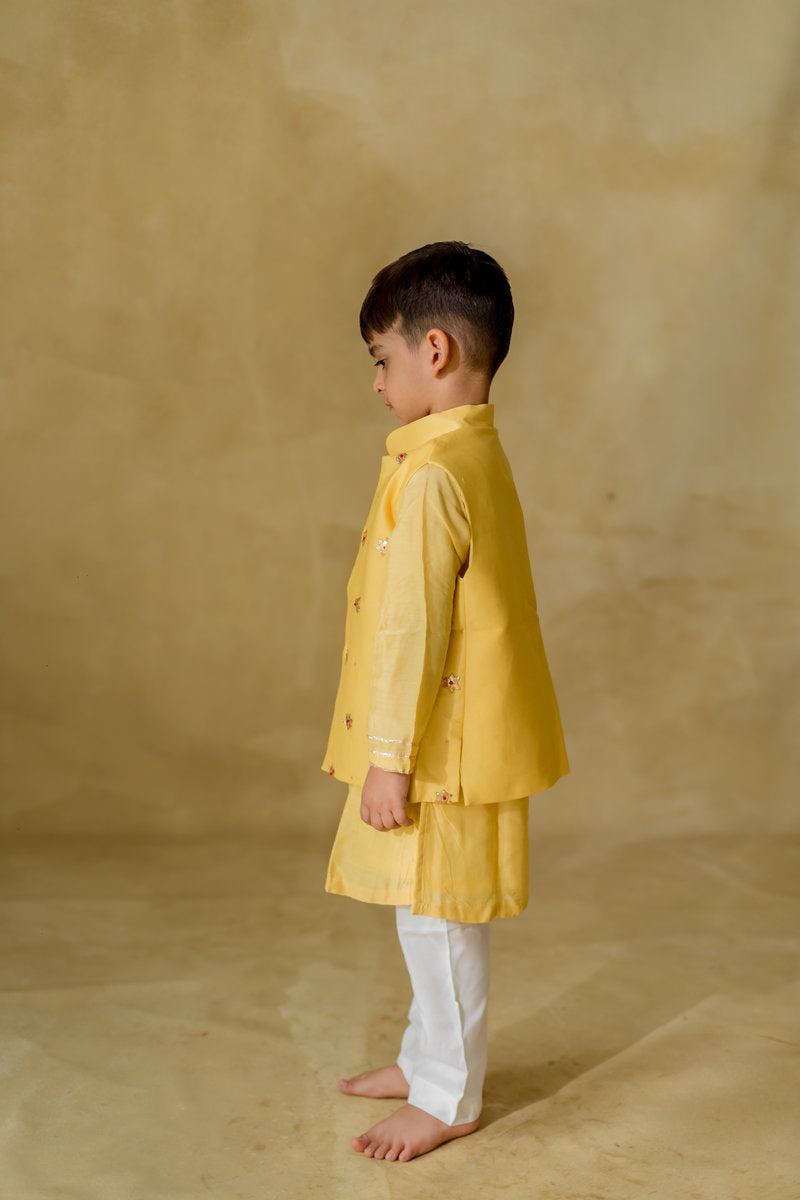 YELLOW STARBURST JACKET SET