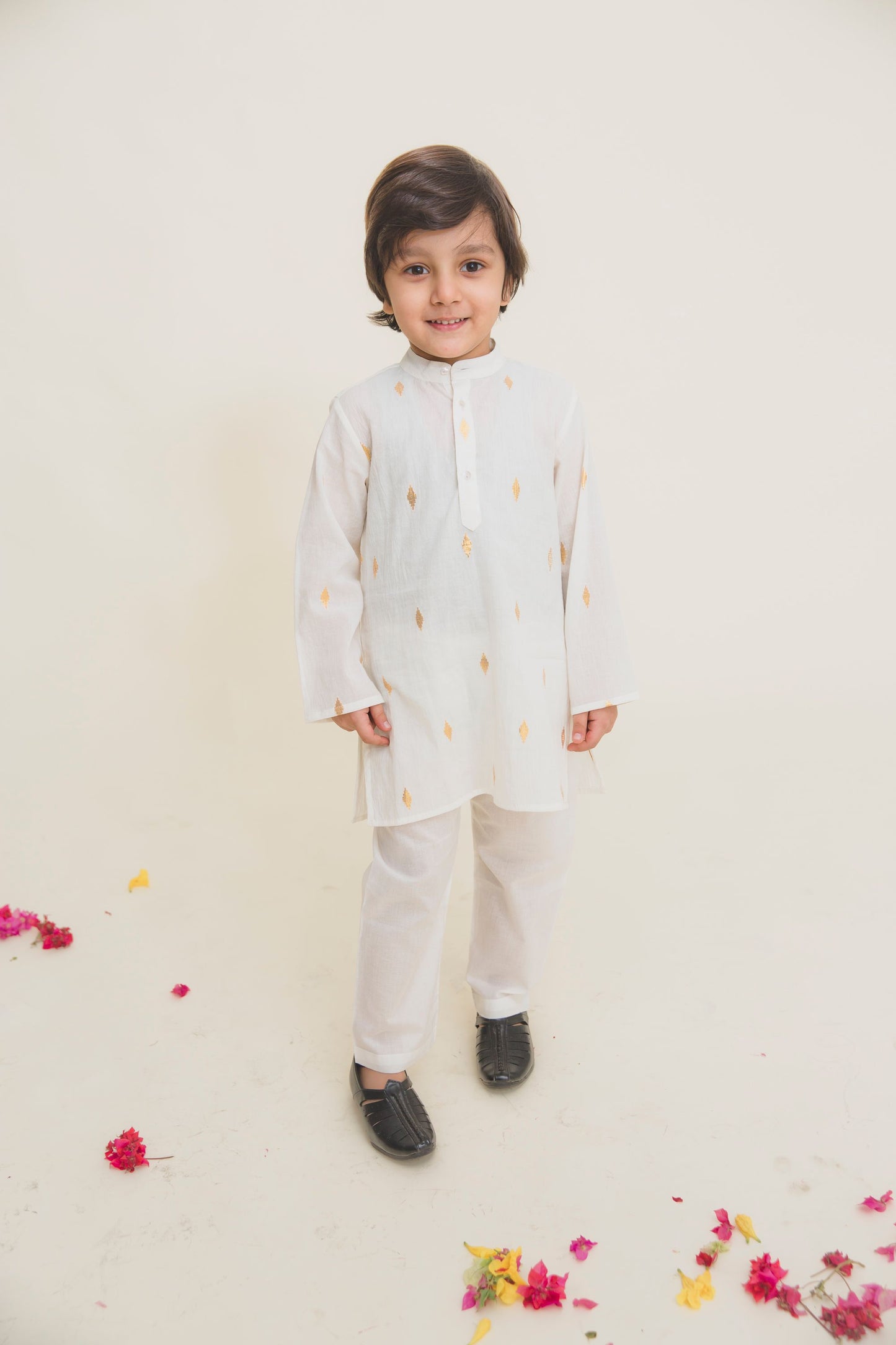 FULL SLEEVES WHITE & GOLD PRINT KURTA