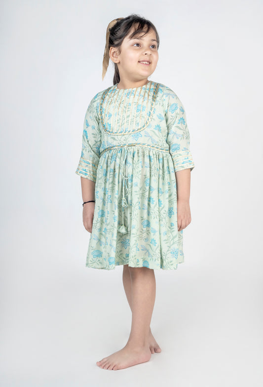 GATHERED DRESS