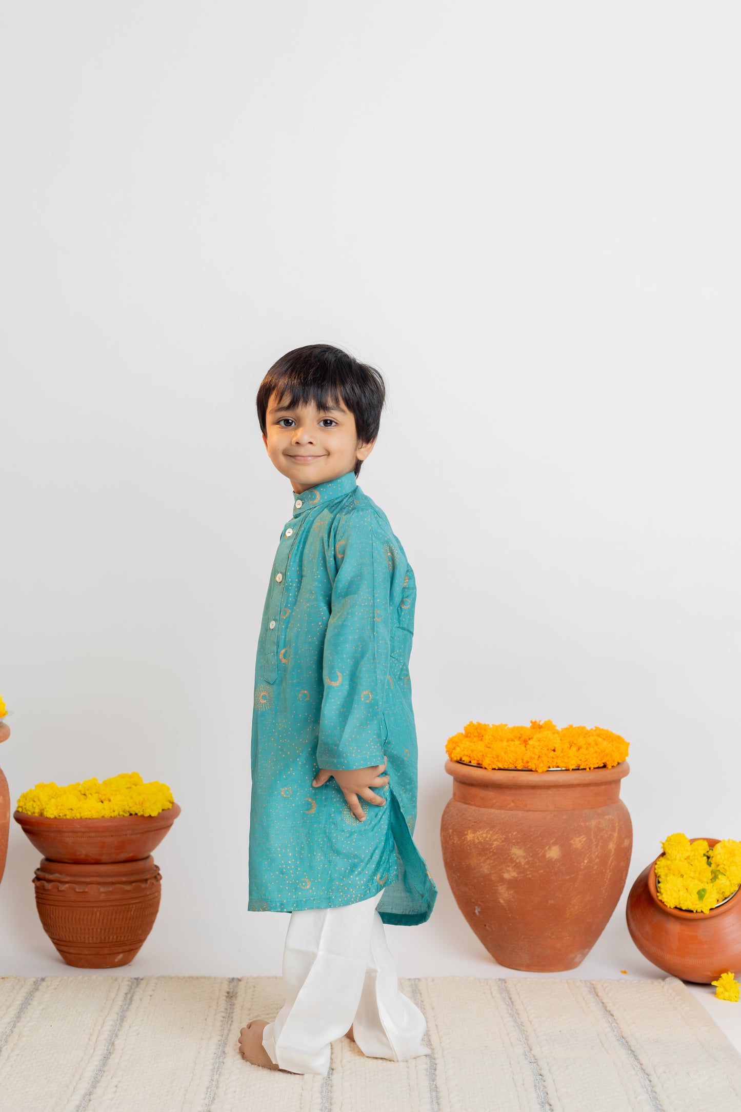 BOYS KURTA AND PYJAMA SET