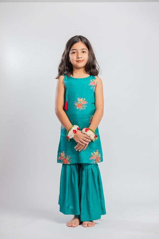 KNOT KURTA SET WITH SHARARA